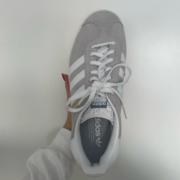 Adidas women’s grey platform shoes - brand new - Picture 3 of 5